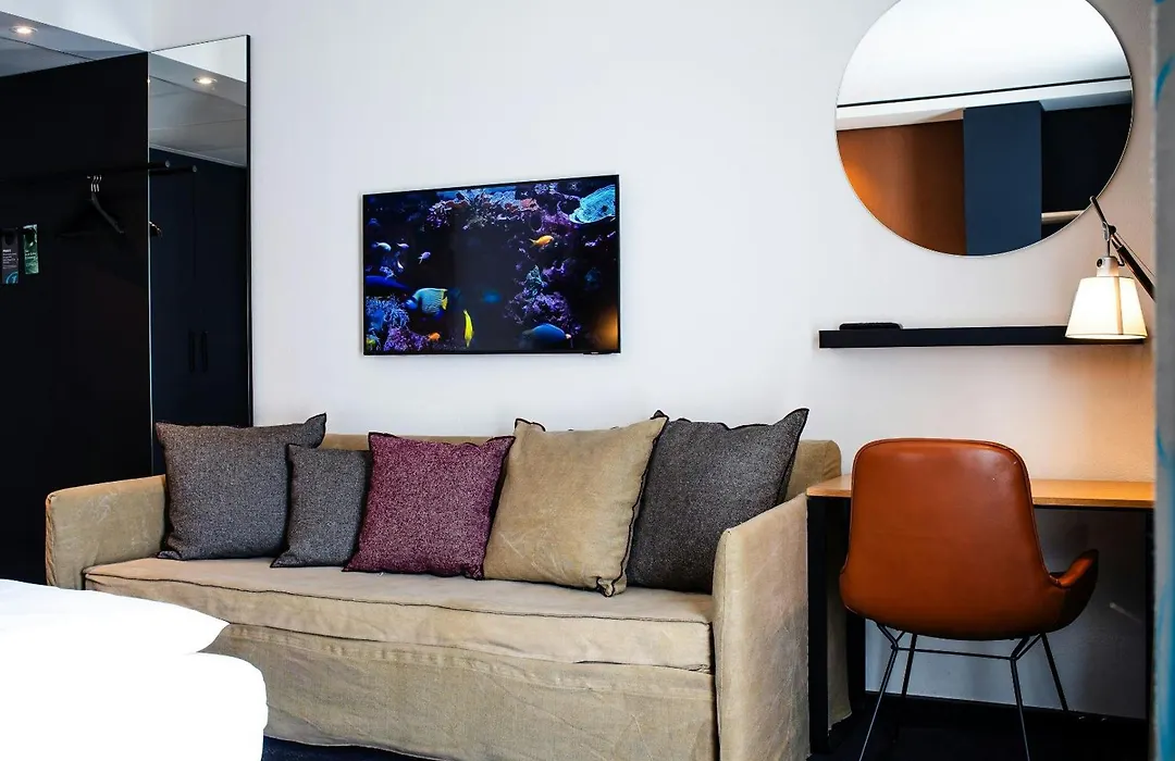 Motel One Stuttgart-Mitte-1