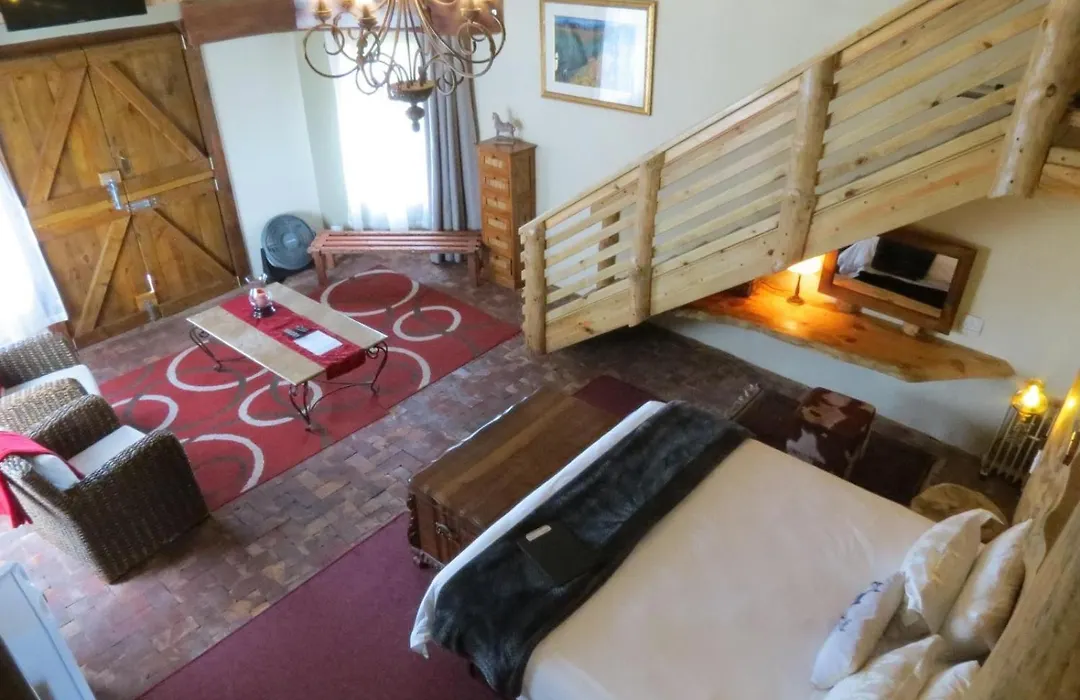 Tniqua Stable Inn-1