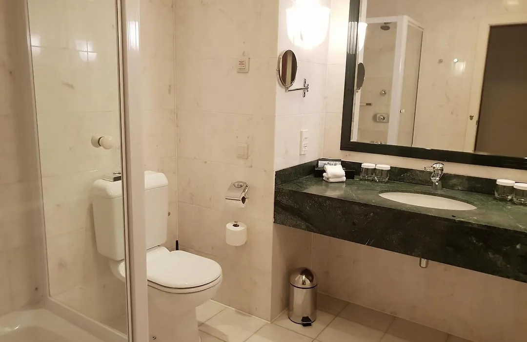 Hilton Antwerp Old Town-1