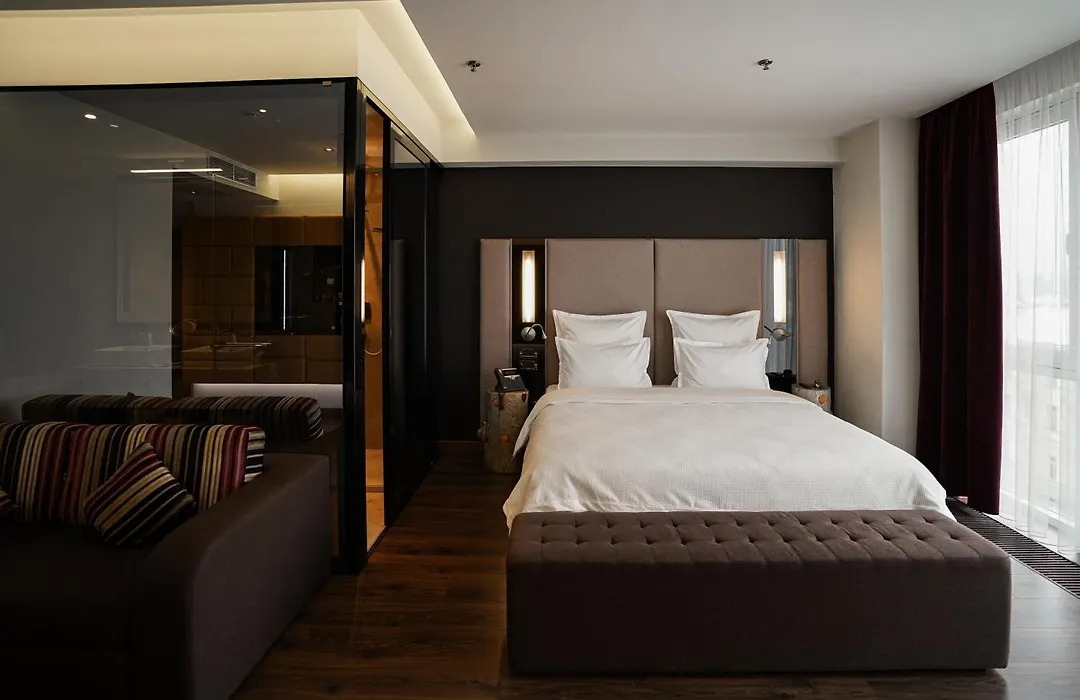 11 Mirrors Design Hotel-1