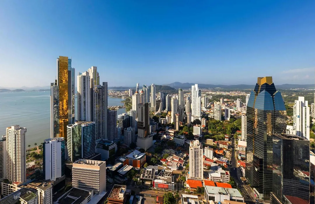 W Panama-1