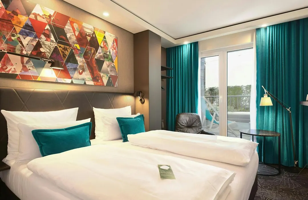 Motel One Frankfurt-Römer-1