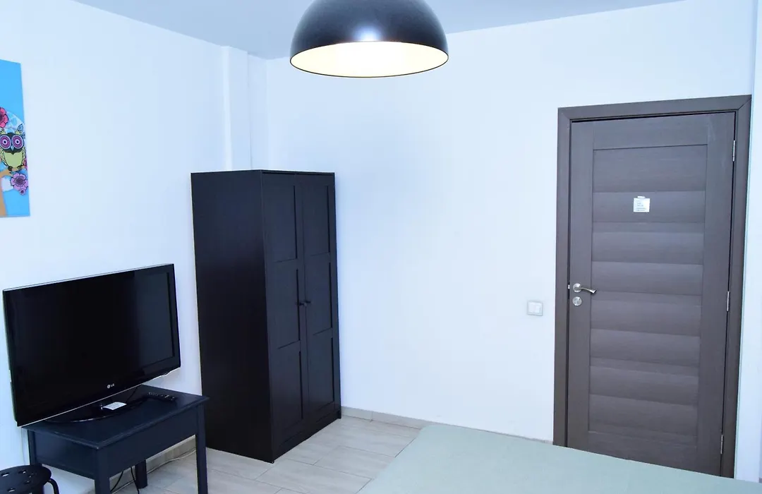 Hotel Road Rooms-1