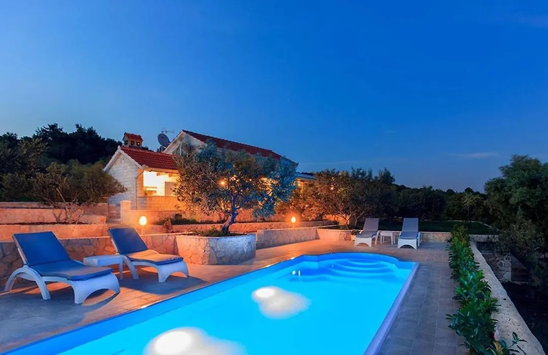 Beachfront House Dalmatino Trogir With Pool On Ciovo-1