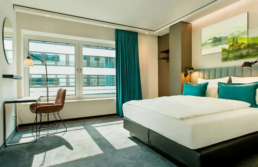 Motel One Stuttgart-Hauptbahnhof-1