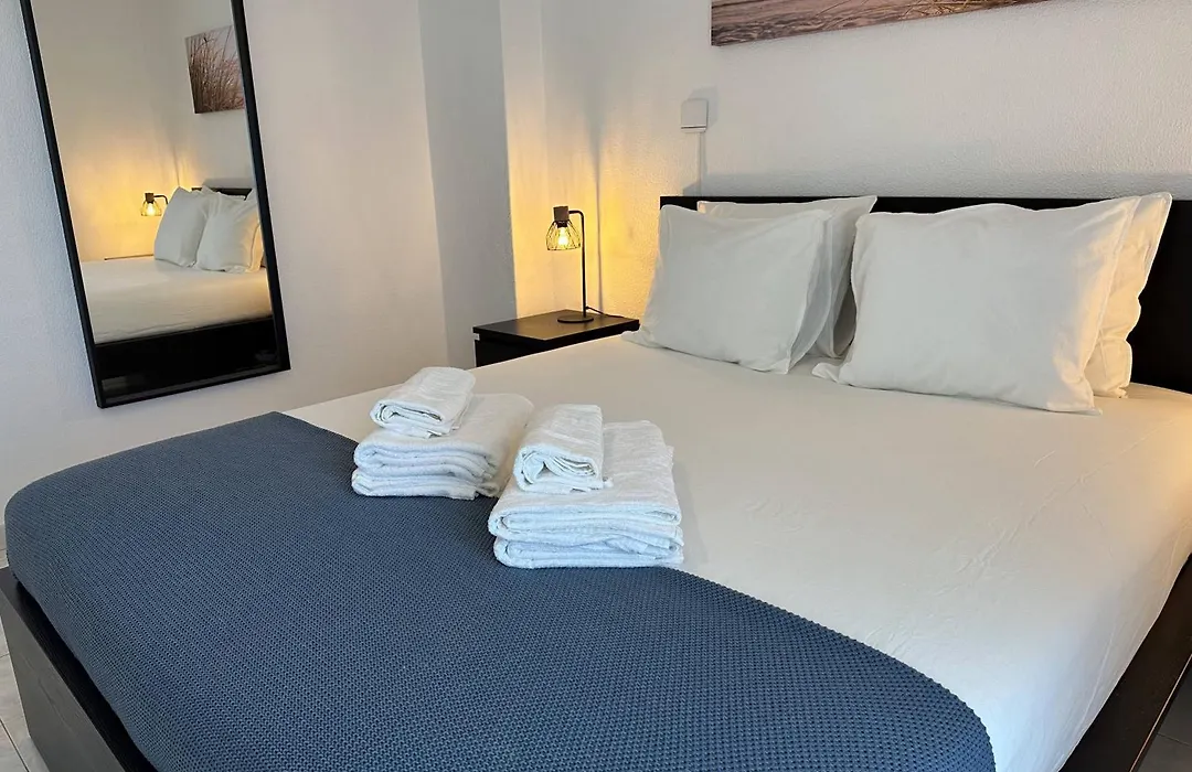 Go4Portugal - Dinis - Luxe Condo With Pool, Airco, Seaview With Two Balcony-1