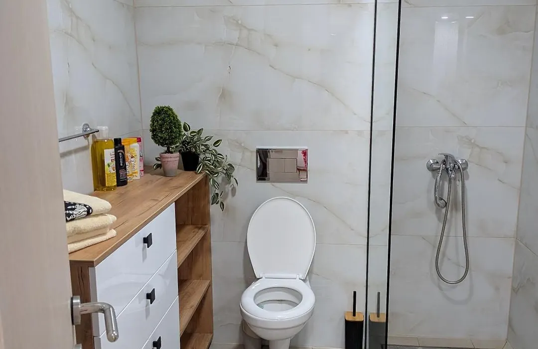 Apartman Kota Red-1