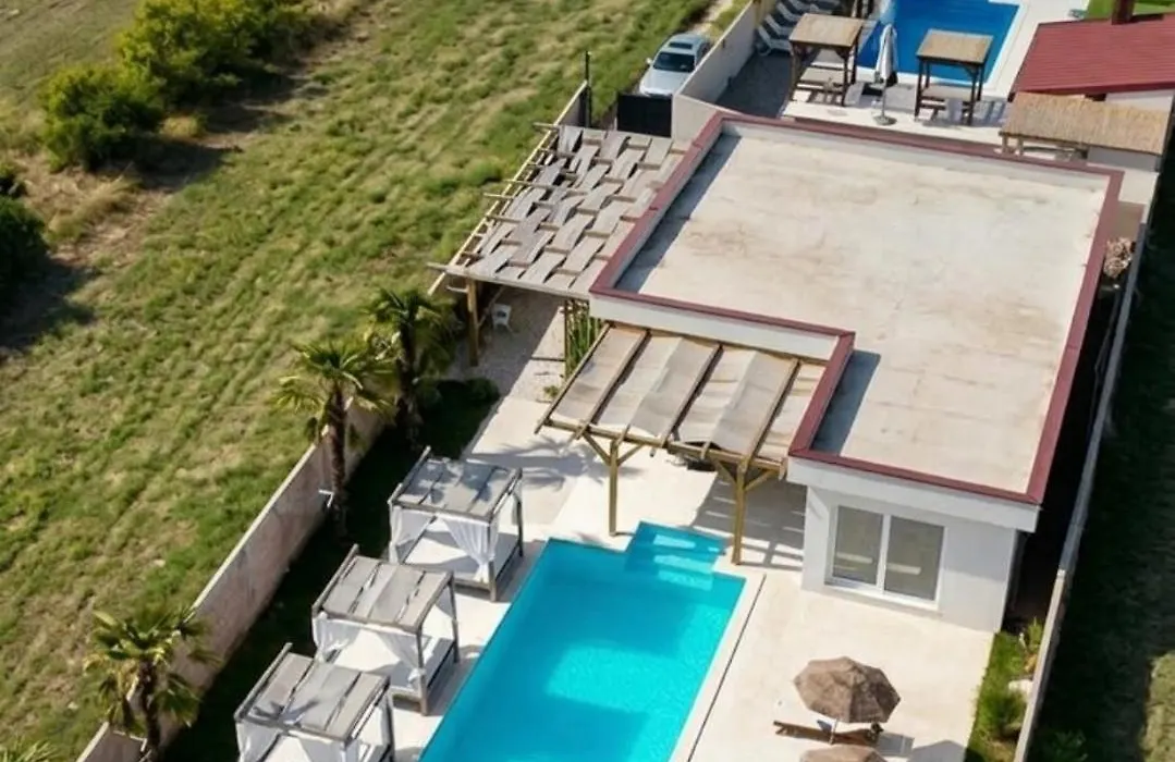 Villa Aqua Vista-1
