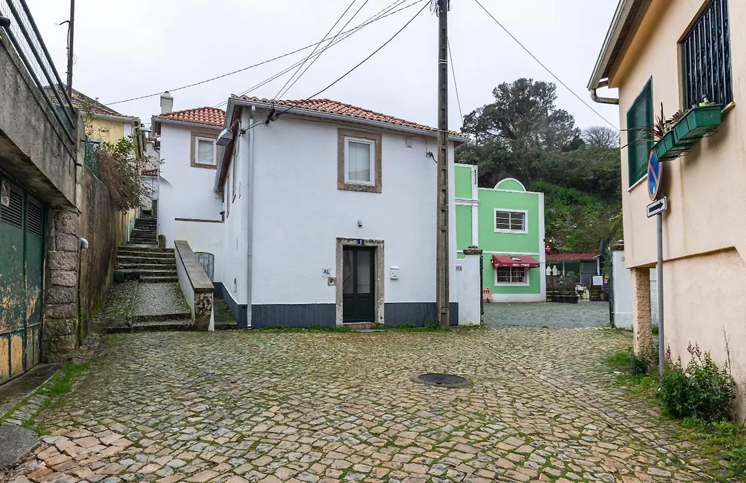Artsy Sintra I By Lovelystay-1