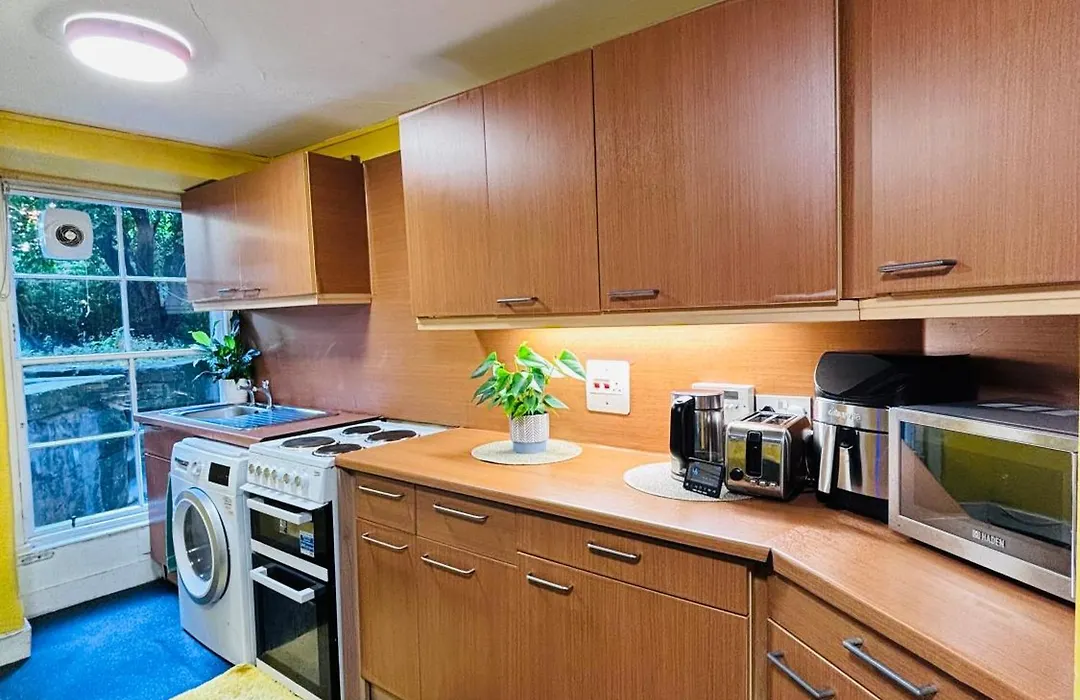 Entire Flat In Edinburgh, City Center, For The Fringe-1