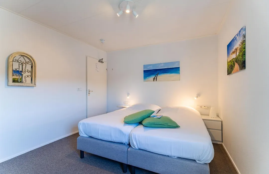 Hotel Kijkduin-1