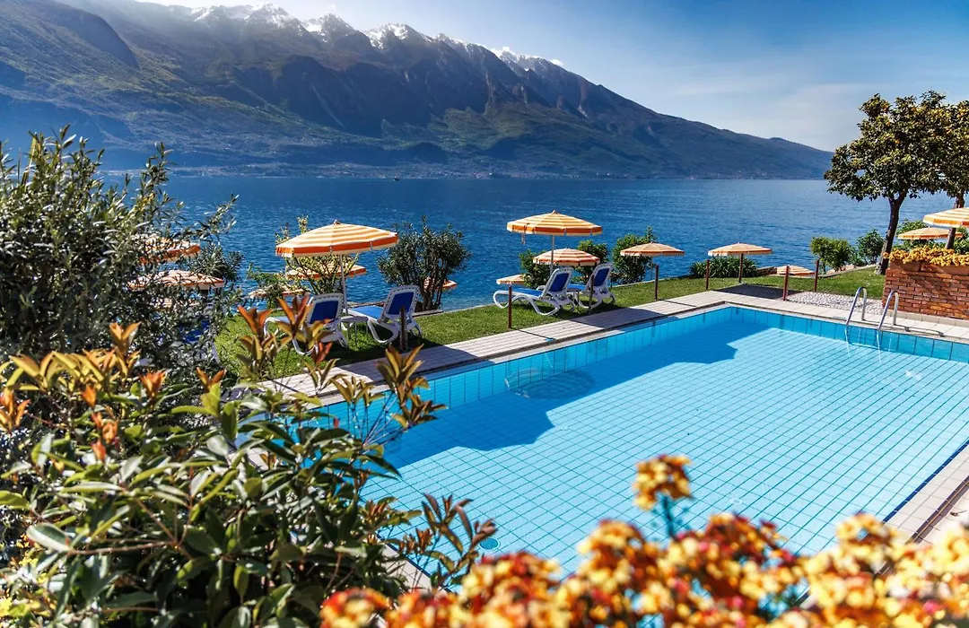 Hotel Lido Lakefront-1