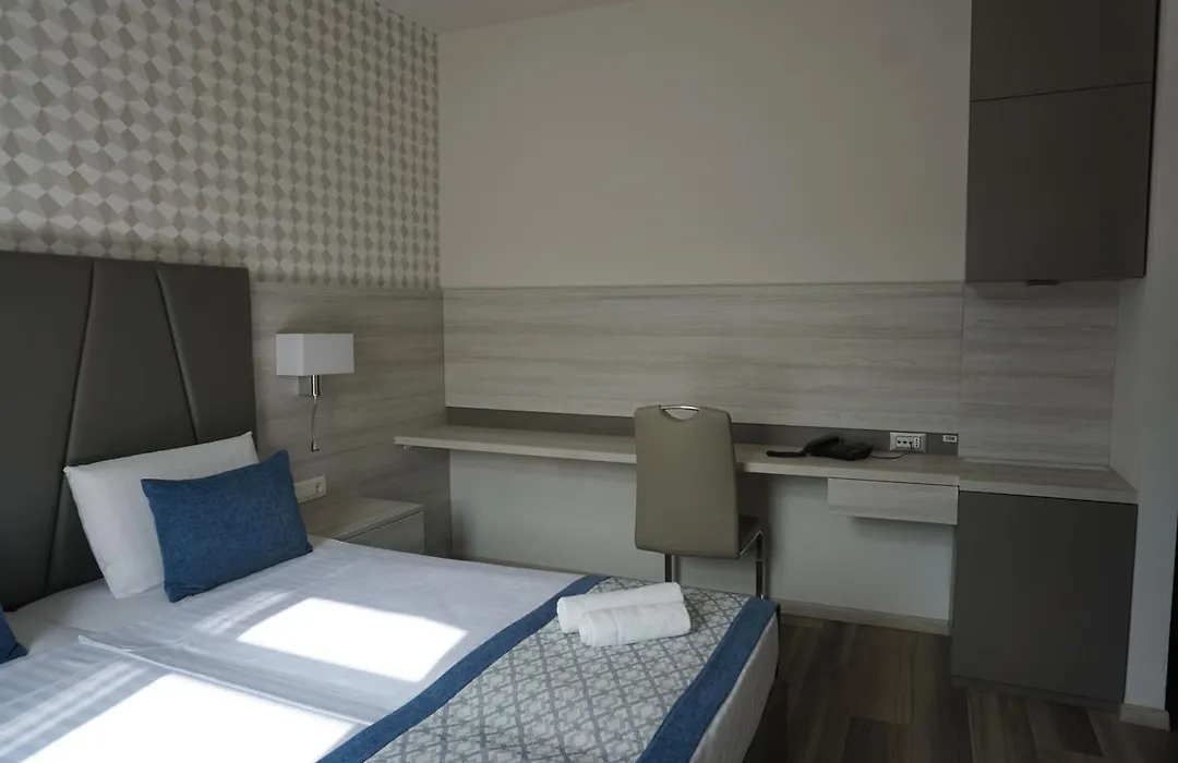 Hotel Fiesa-1