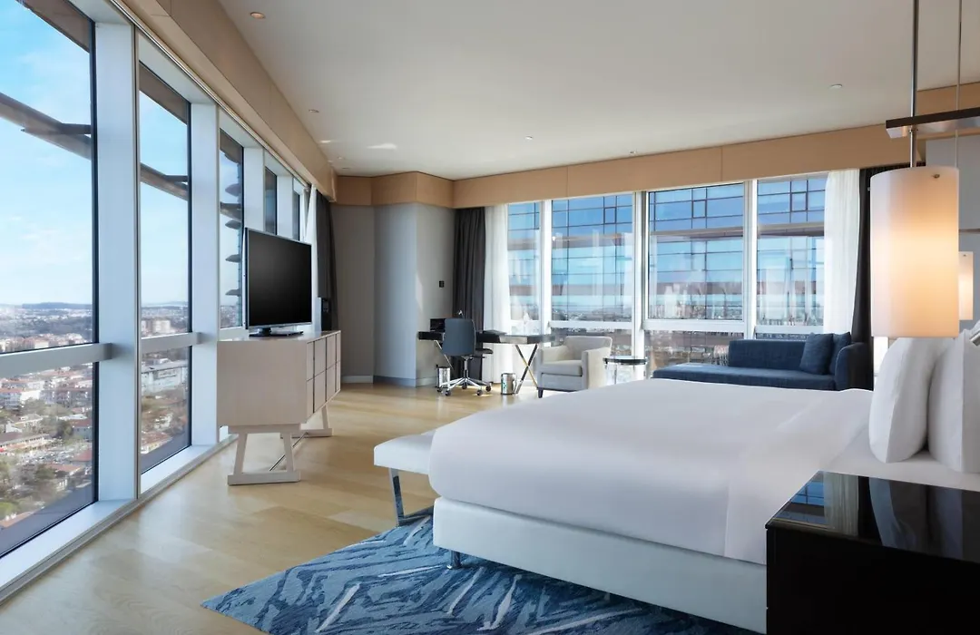 Wyndham Grand Istanbul Levent Hotel & Conference Center-1