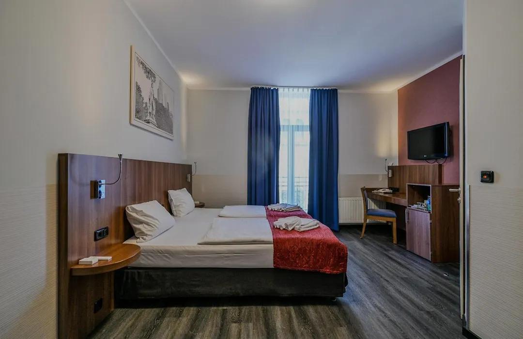 Ramada By Wyndham Frankfurt Central Station-1