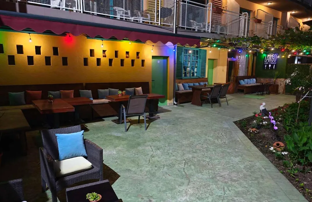 Largo Beach Hotel-1