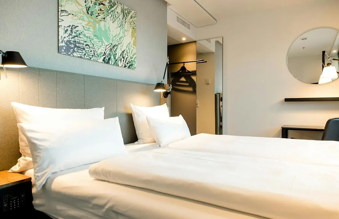 Motel One Innsbruck-1