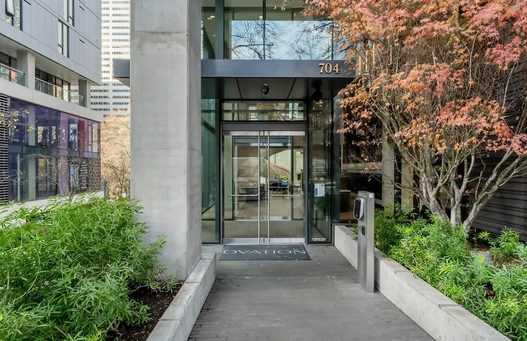 First Hill Studio W Gym Coworking Sea-458-1