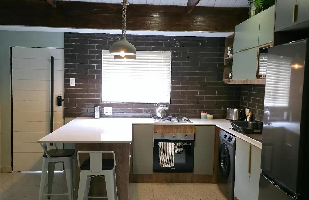 Leipoldt Self-Catering Accommodation-1