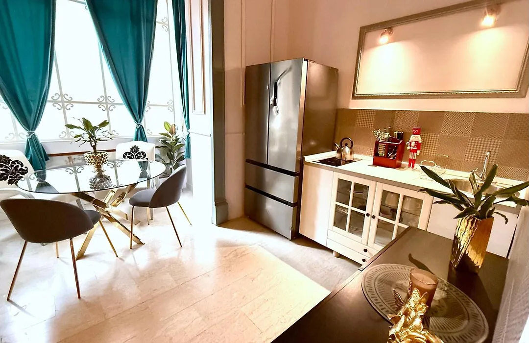Madame Sofia Exclusive Collection Spanish Steps - Home Apartment-Suites-1