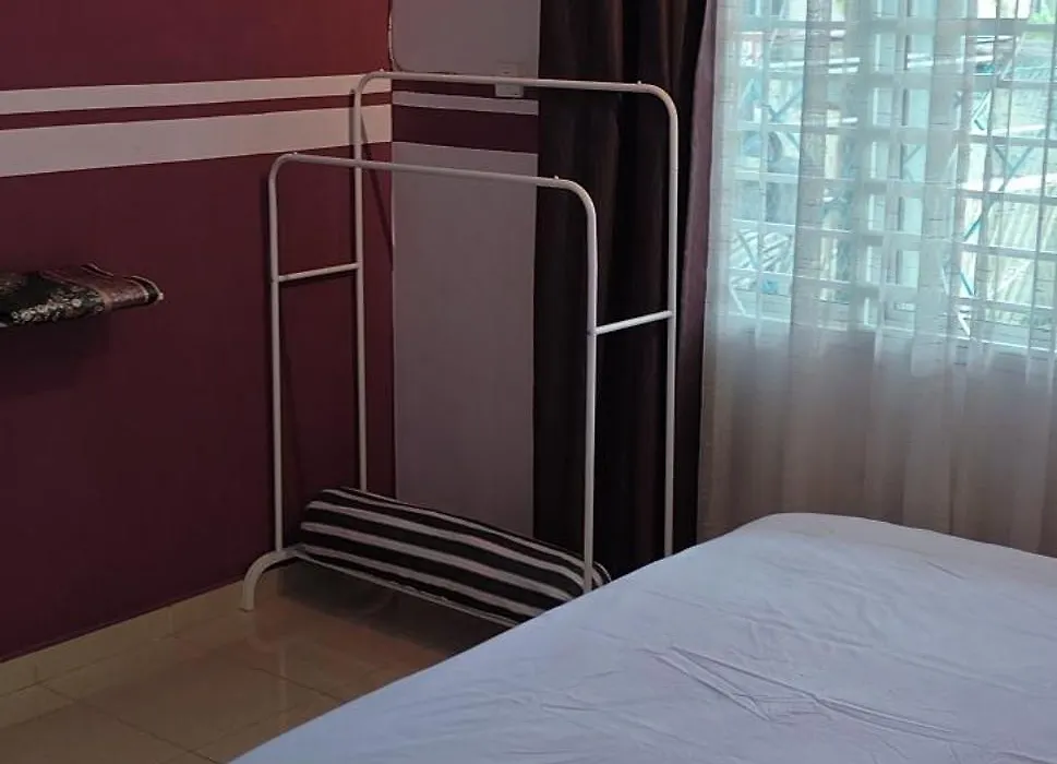 Cozy Rizqy - Spacious & Budget-Friendly 3R2B Homestay-1