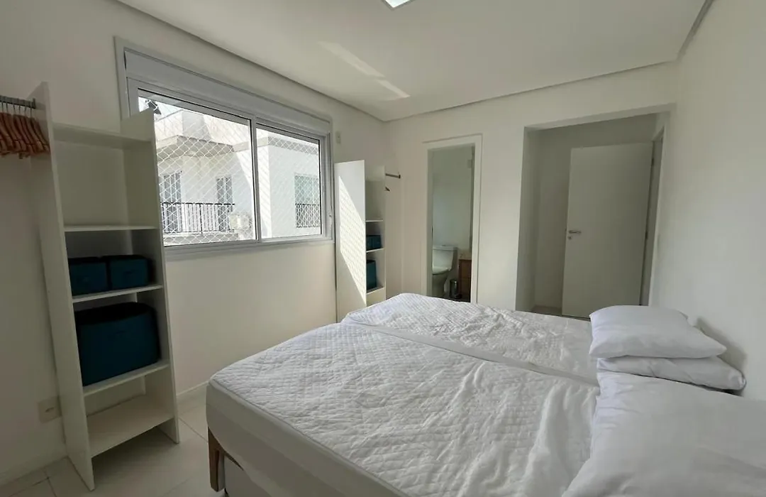 Orbe Residence - Apartamento Espacoso Com Duas Suites E Varanda Gourmet De Frente Para A Rua, Com Vista Para As Montanhas Na Praia De Palmas.-1