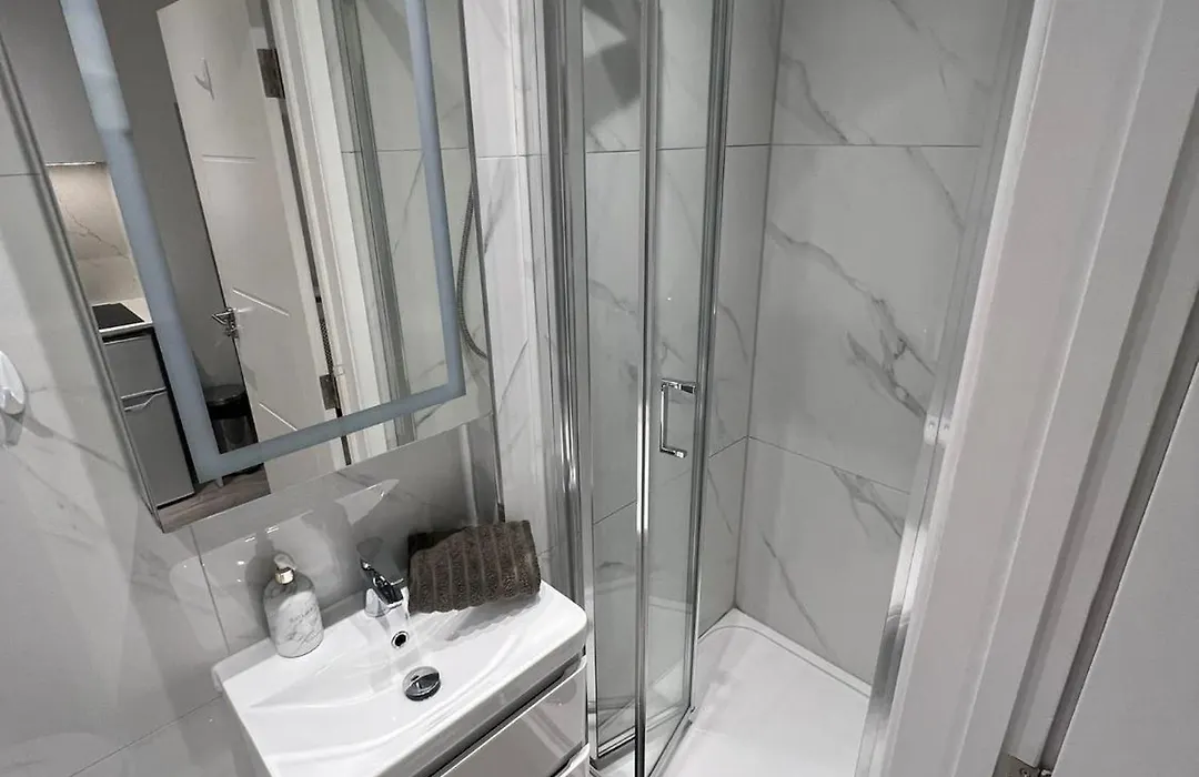 Queensborough Terrace-1