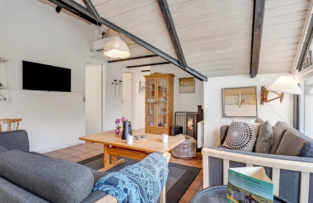 Holiday Home Arnfin - 160M From The Sea By Interhome-1