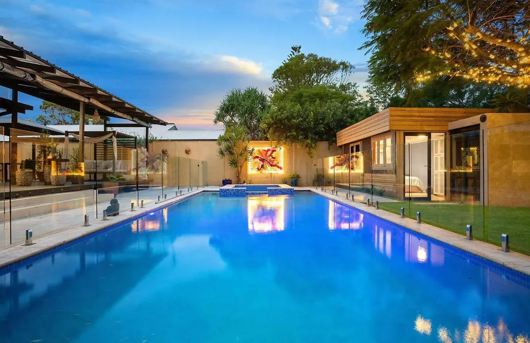 Mokum House Designer Escape With Pool Sauna-1