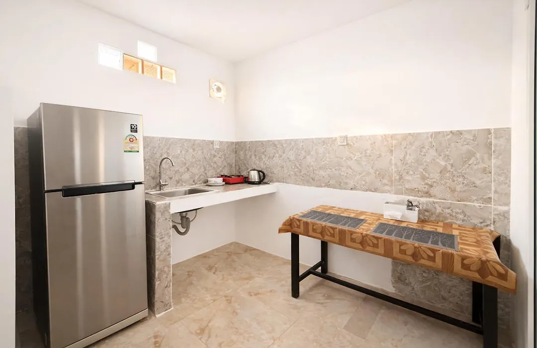 Expat Resort-1