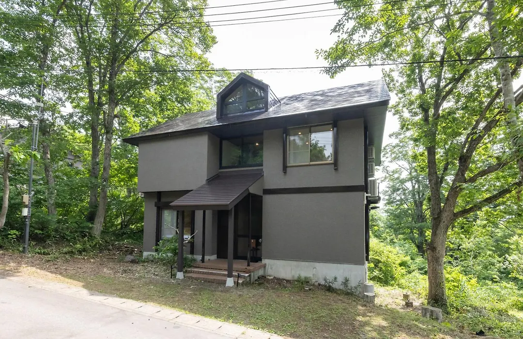 Forest And Stars Akakura Luxe-1