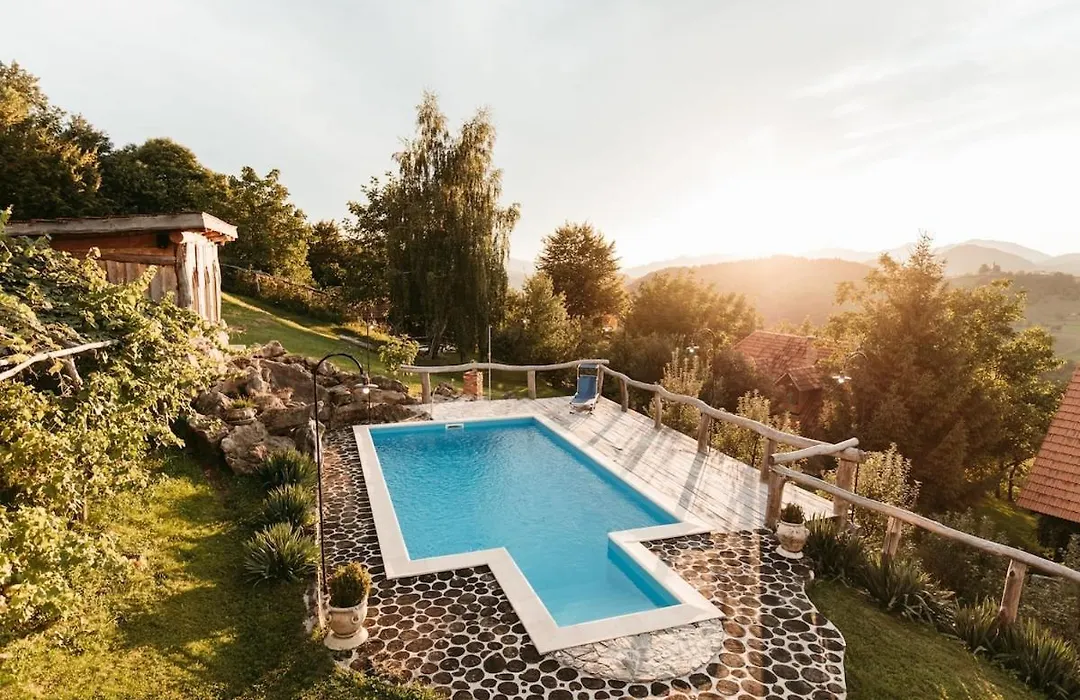 Luxe Ranch Skapin-1