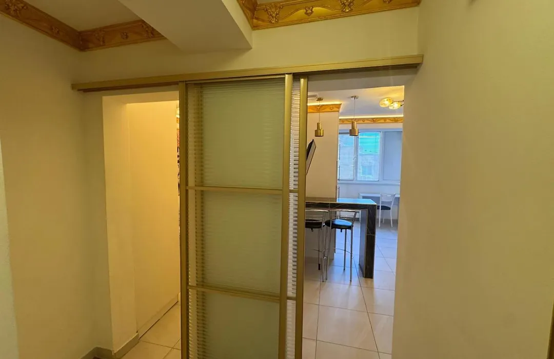 Alexander Central Apt-1