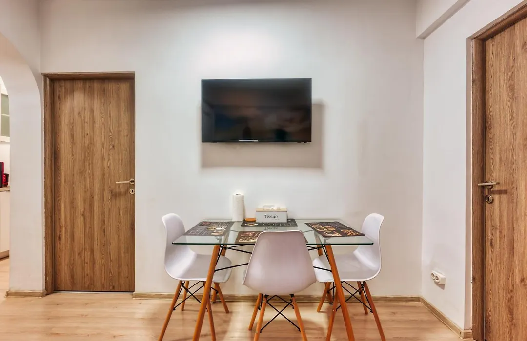 Modern 2 Bedroom Apartment In Central Bucharest - Pumo Properties-1