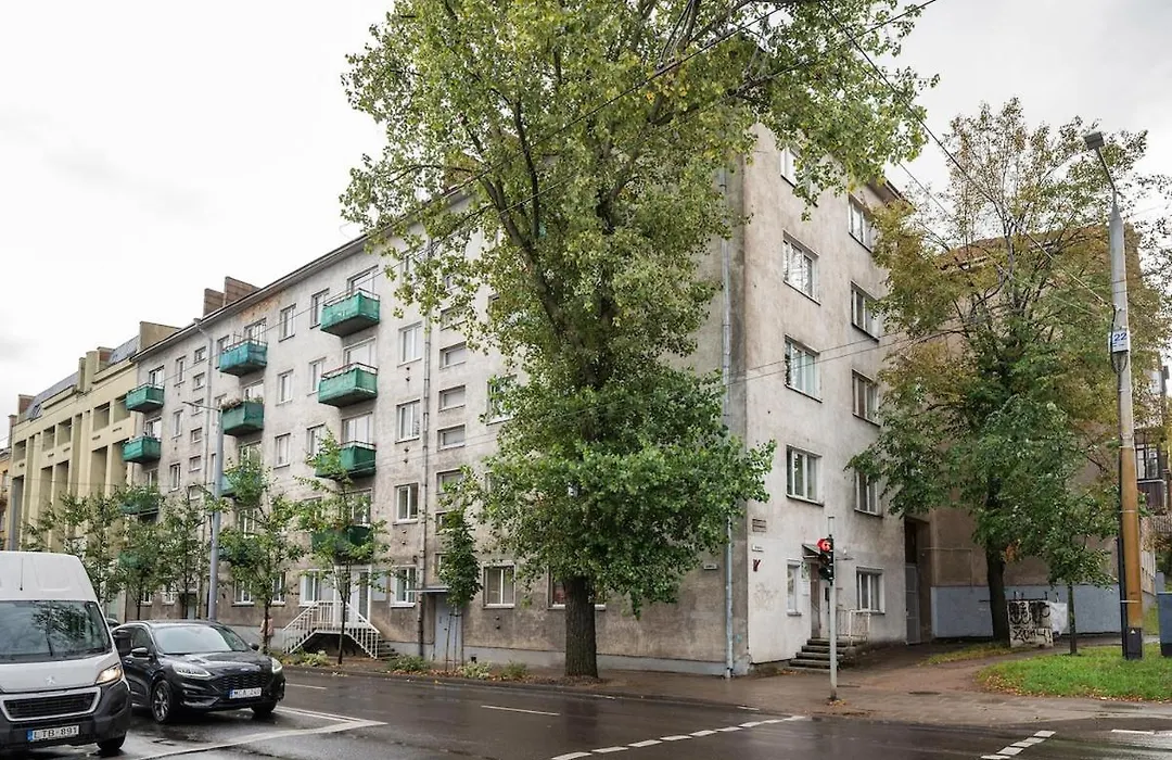 Cozy Studio Apartment Next To The Old Town-1