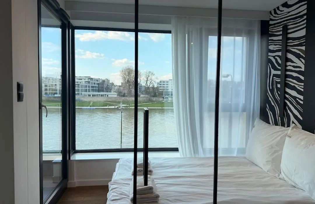 Riva Verona - Vistula View & Parking By Downtown Apartments-1