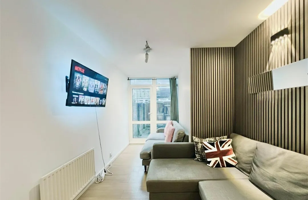 House In Brixton-1