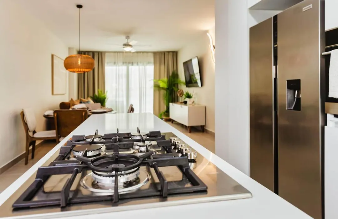 High-End 2Br W/Private Pool + Bbq + Steps To Beach-1