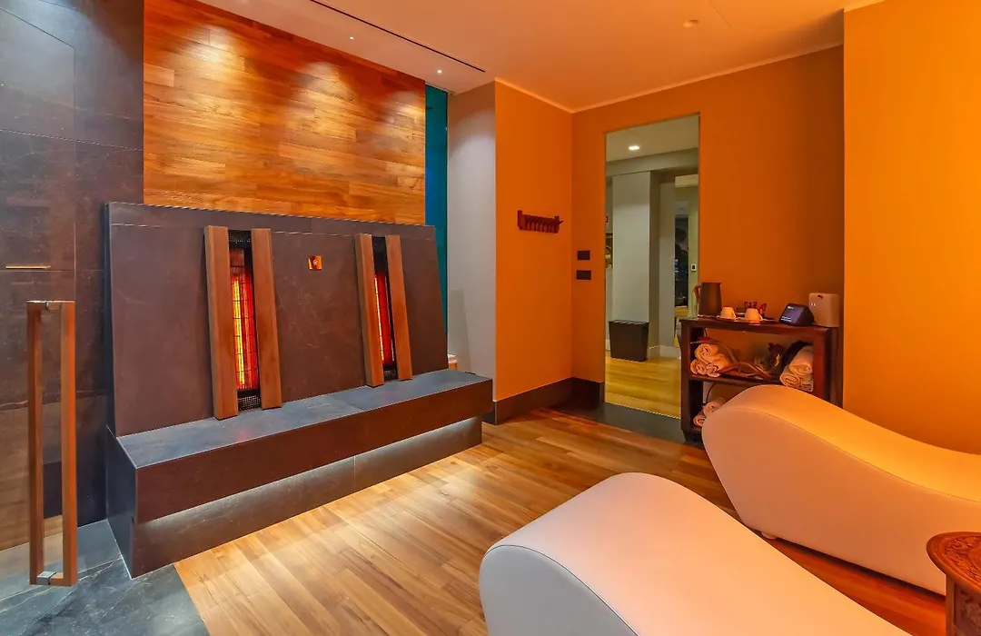 Hotel White-1