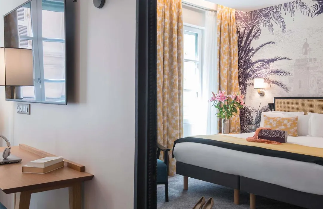 Mercure Nice Marche Aux Fleurs-1