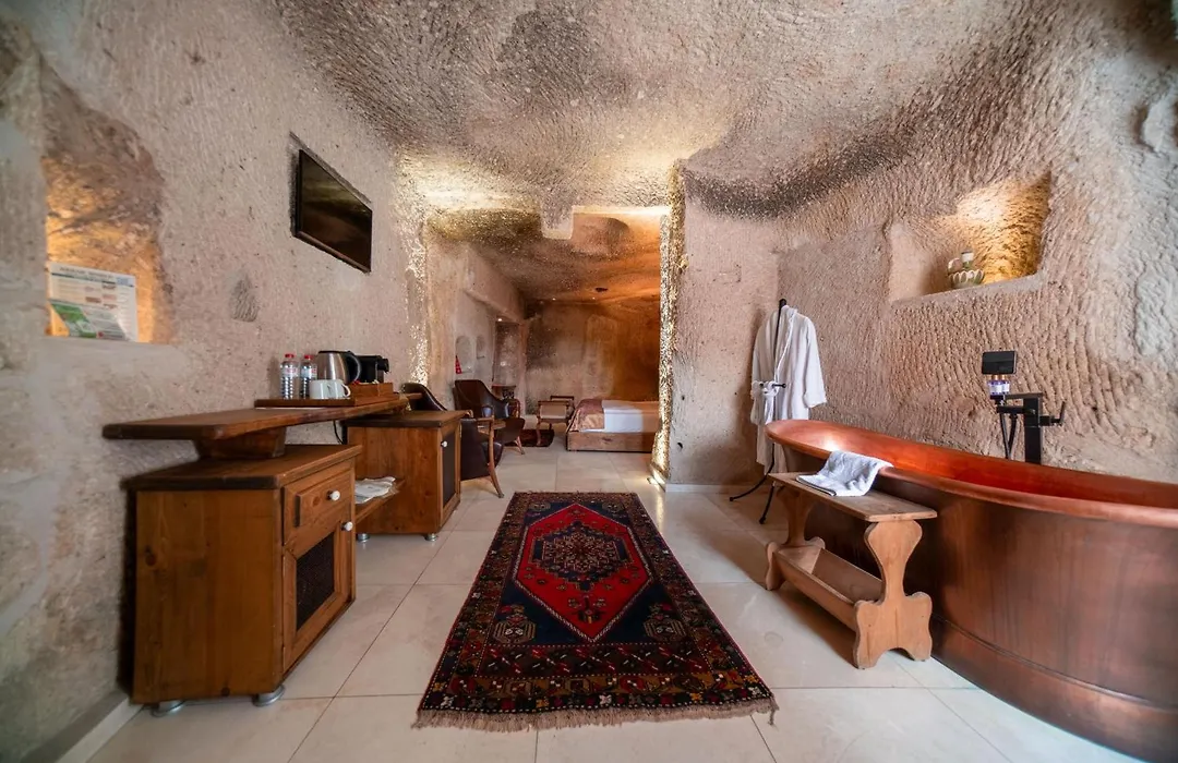 Divan Cave House-1