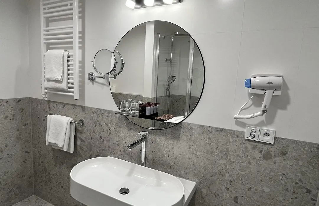 Hotel ILF-1