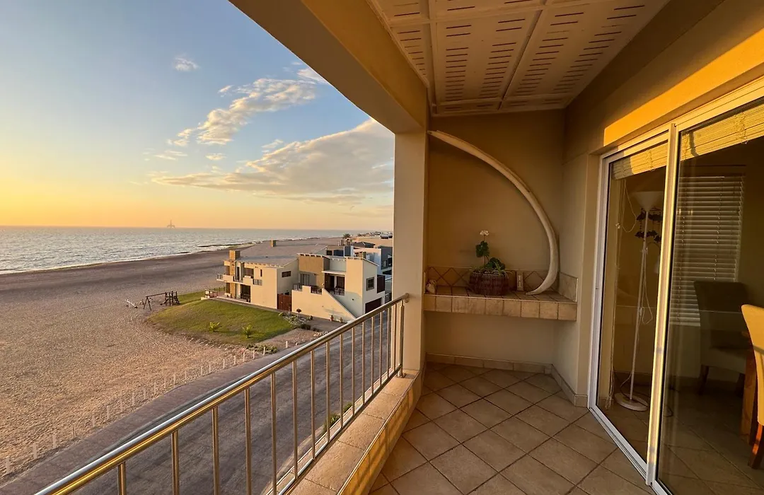 25 Sunset View-1