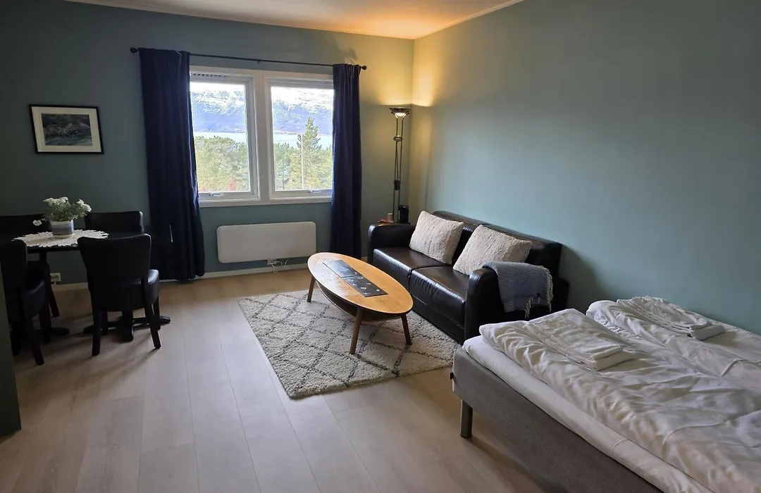 Lyngenfjord Hotel-1