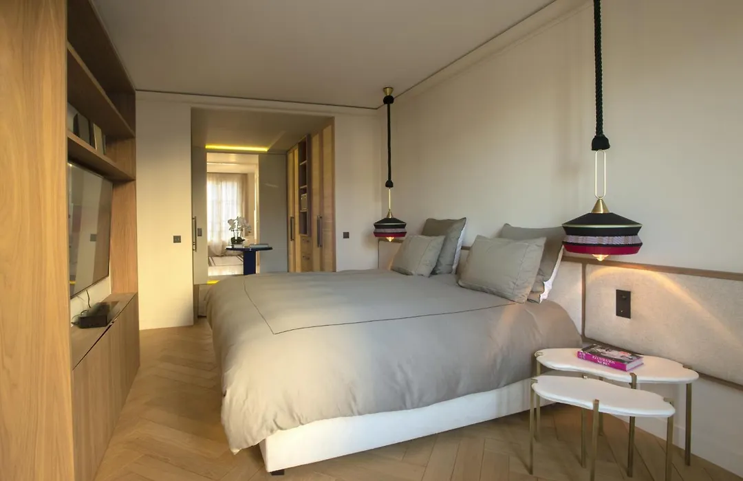 Luxueux Appartement Avec Balcon, Champs Elysees-1