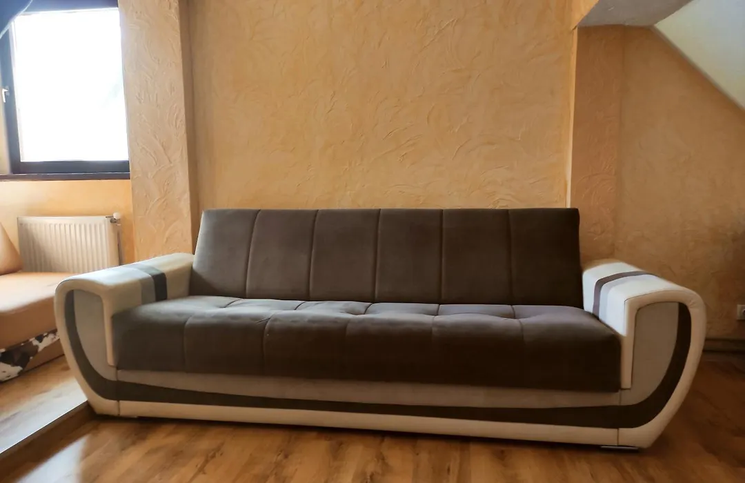 Under Rock Guesthouse-1
