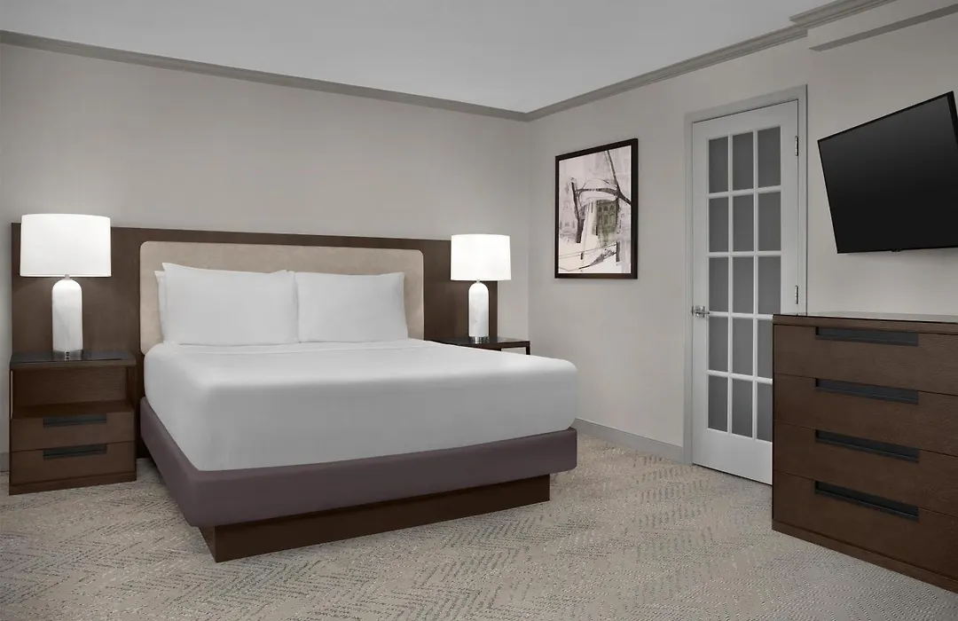 Doubletree By Hilton Philadelphia Airport-1