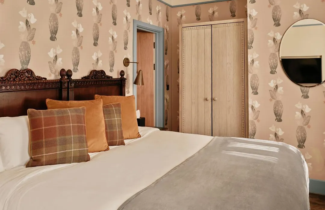 Morton Hotel-1