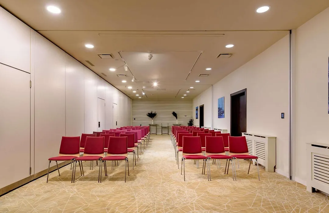 Mövenpick Hotel Lausanne-1