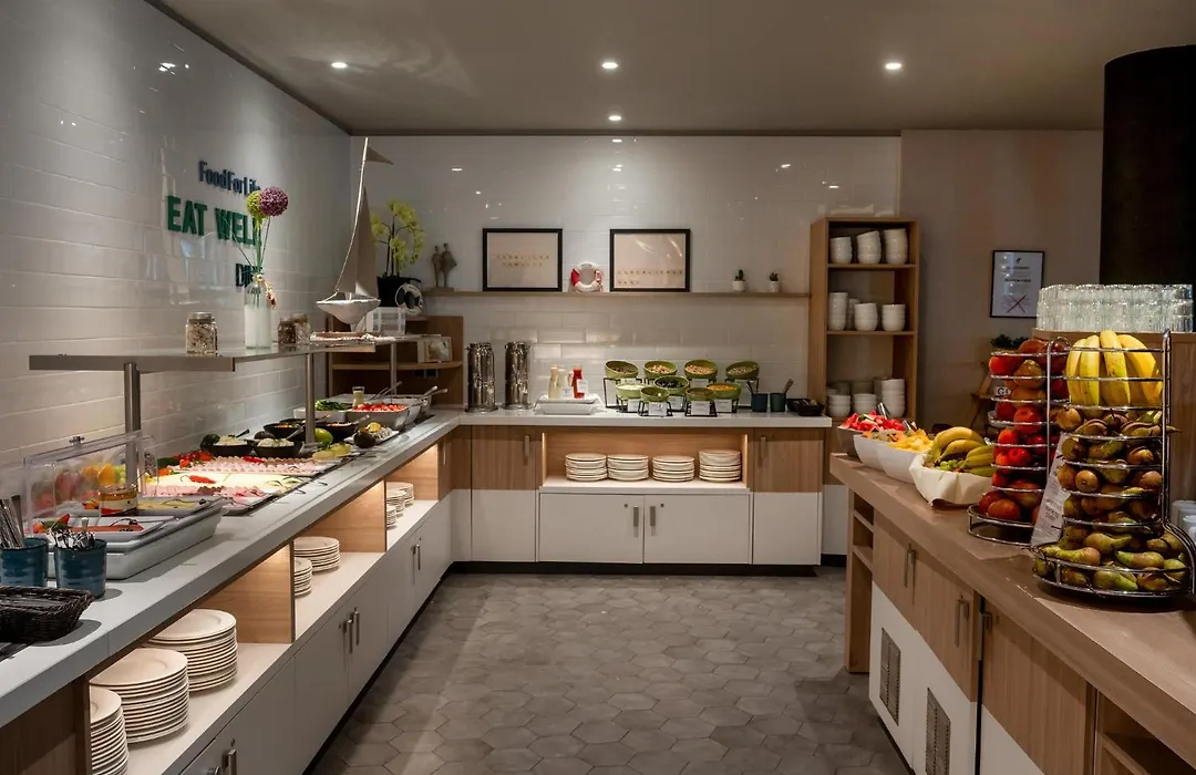 Holiday Inn - Hamburg - Berliner Tor By Ihg-1